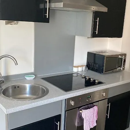 Modern Studio Apt In The Heart Of Leeds Centre Apartment *